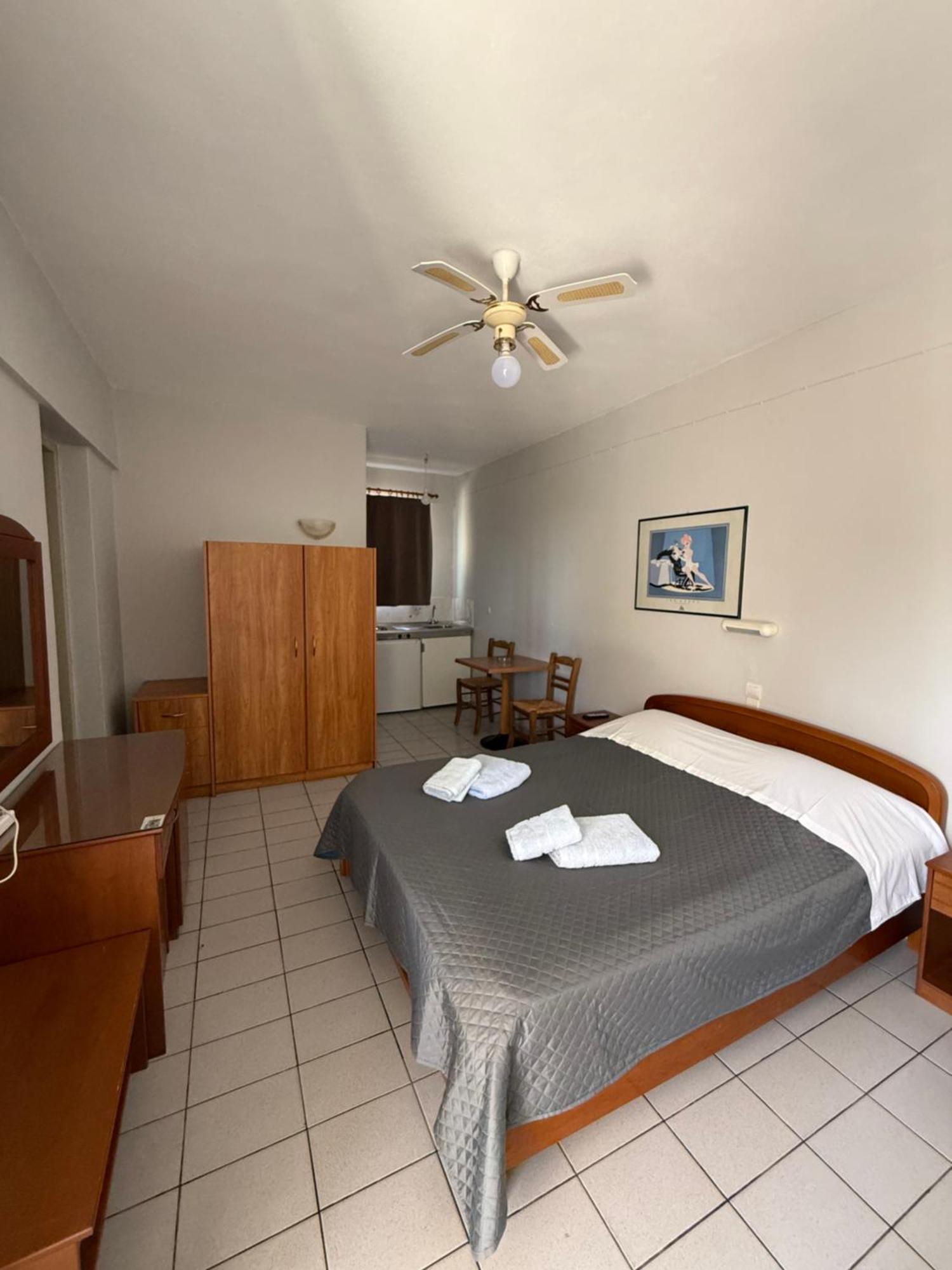 Hotel Vias Neápolis Exteriér fotografie